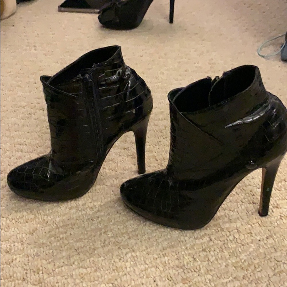 Twenty one 5.5 Heels-used condition